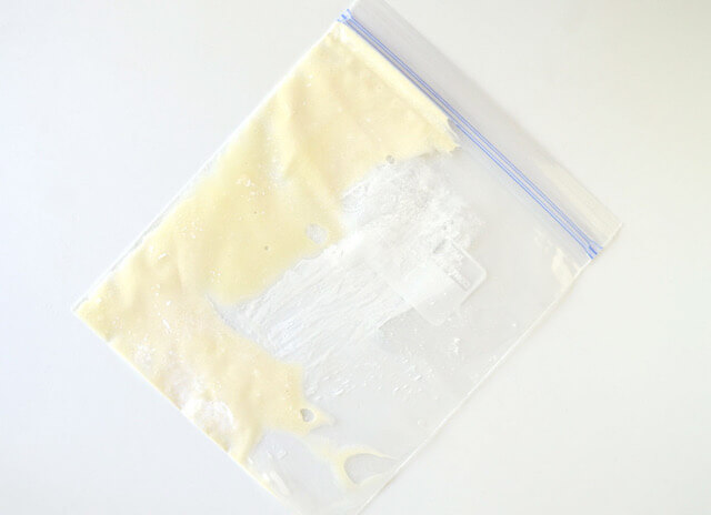 Snowdrift Swirl Cold Process Soap Recipe Step 5a